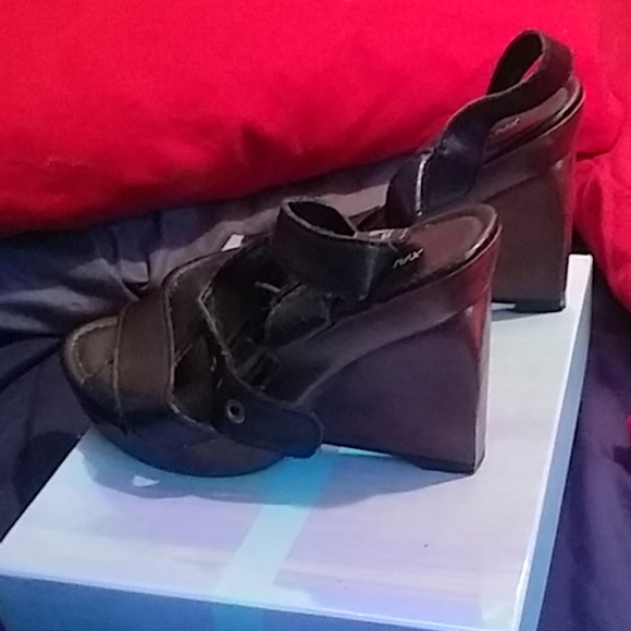 Shoes - Picture 2 of 2